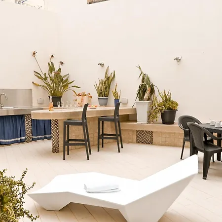 아파트 Modern & Terrace By The Beach, 3brd In Qawra - Happy