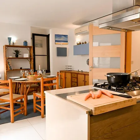 Modern & Terrace By The Beach, 3brd In Qawra - Happy 세인트폴스베이