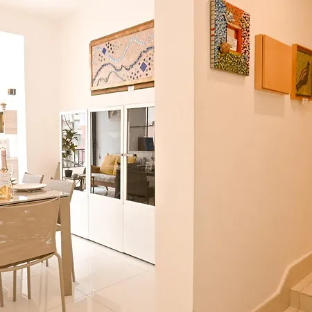 아파트 Modern & Terrace By The Beach, 3brd In Qawra - Happy 세인트폴스베이