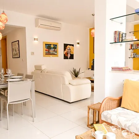 Modern & Terrace By The Beach, 3brd In Qawra - Happy 아파트 세인트폴스베이