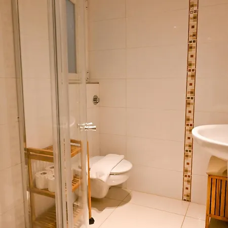 Modern & Terrace By The Beach, 3brd In Qawra - Happy * 세인트폴스베이